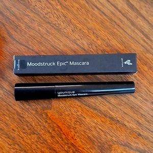 MOODSTRUCK Epic Mascara - Black